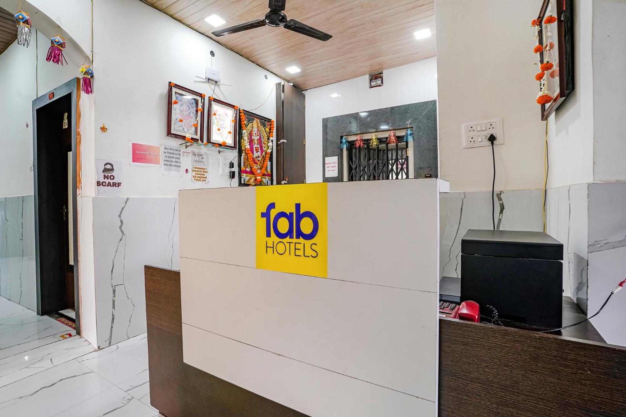 Fabexpress Sai Lodging I - Nr Nashik Railway Station エクステリア 写真